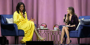 Michelle Obama begeistert mit Balenciaga-Stiefeln
