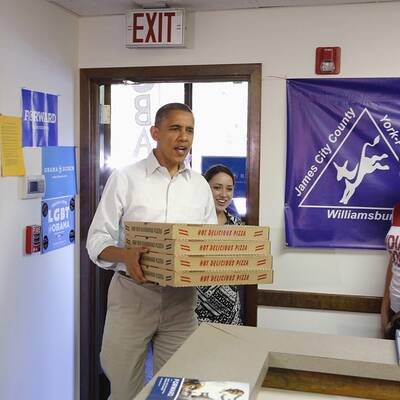 Obama liefert Pizza aus