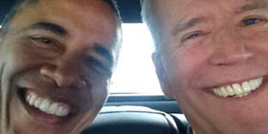 Jo Biden macht Selfie mit Barack Obama
