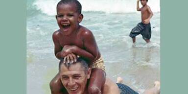 Hier spielt Obama mit dem Opa