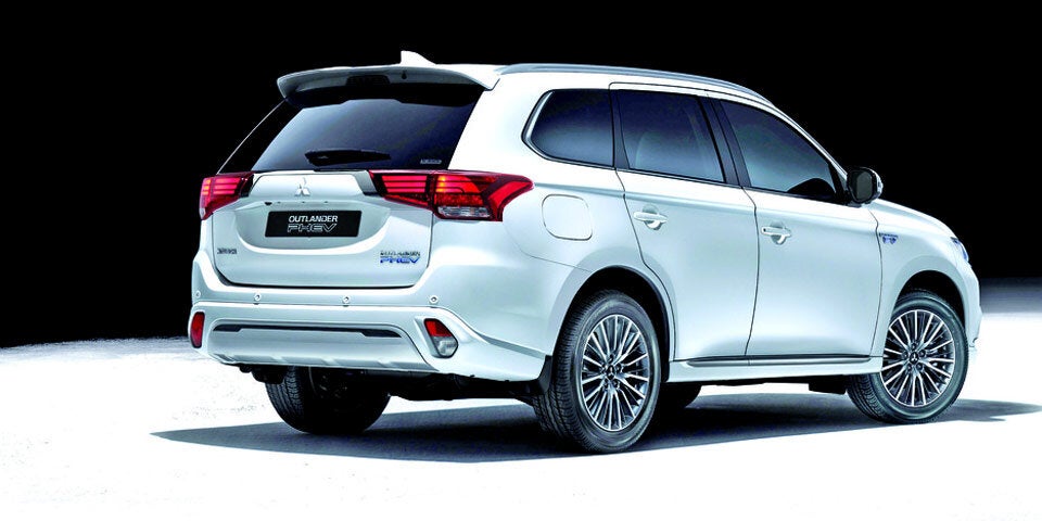 Neuer Outlander PHEV startet