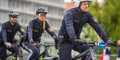 S-Pedelac Bike Polizei