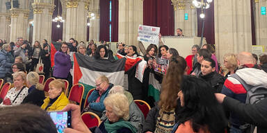 Pro-Palästina-Protest im Rathaus