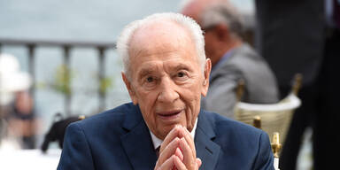 Peres nach Schlaganfall weiter in Klinik
