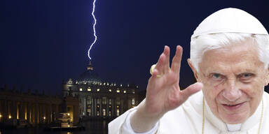 Papst-Rücktritt: Blitz schlägt im Petersdom ein