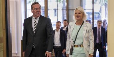 Verteidigungsministerin Klaudia Tanner und ihr deutscher Ressortkollege Boris Pistorius
