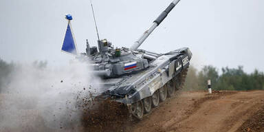 Russen gewannen "Panzer-Biathlon"
