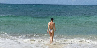 Lena Meyer-Landrut zeigt sich im knappen Bikini