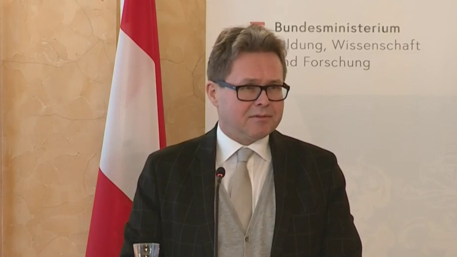 Martin Polaschek So will man Vertrauen in Wissenschaft stärken oe24.tv