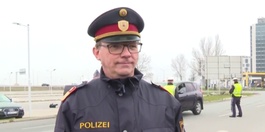 Polizist Helmut Marban 