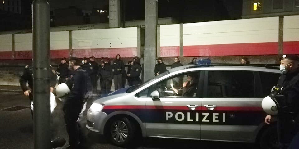 Polizei räumt von Aktivisten besetztes Haus in Wien-Landstraße