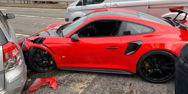 370.000-€-Porsche nach 5 Minuten geschrottet