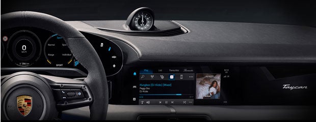 Porsche zeigt Cockpit des Taycan
