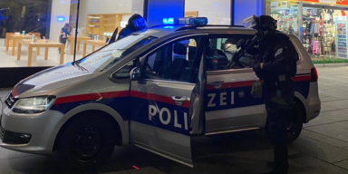 Anschlag in Wien - Polizei "mit allen Spezialkräften" im Einsatz