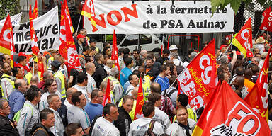 Streik vor PSA Aulnay-sous-Bois