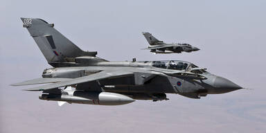 Briten fliegen erste Kampf-Einsätze im Irak