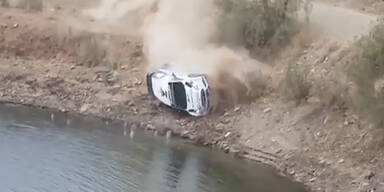 Rallye-Pilot versenkt seinen Boliden im See