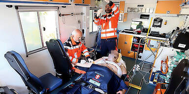 Notfallplan: Rettungsautos als "Intensivstationen"