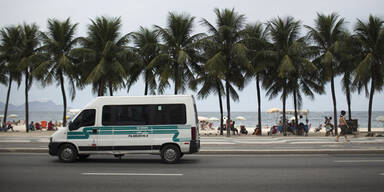 Rio: Deutsche Touristen in Bus überfallen