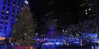 Rockefeller Christbaum funkelt wieder