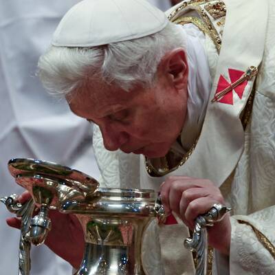 Papst eröffnet Osterfeierlichkeiten