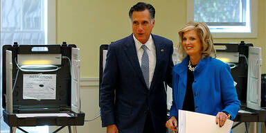 Mitt Romney wählt in Belmont