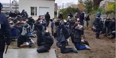 Angst vor "Gelbwesten": Macron lässt sogar Schüler festnehmen
