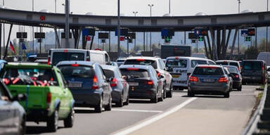 Verkehrschaos: EU-Grenzkontrollen ausgesetzt