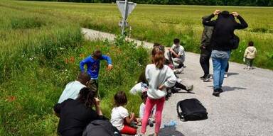 Fluchtversuch: Polizei befreit 8 Kinder aus Schlepperbus