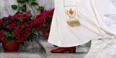 Papst-Hausschuster macht Schuhe für Obama