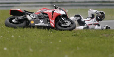 Schumi stürzt bei Motorrad-Meisterschaft