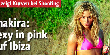 Shakira: Sexy in Pink auf Ibiza