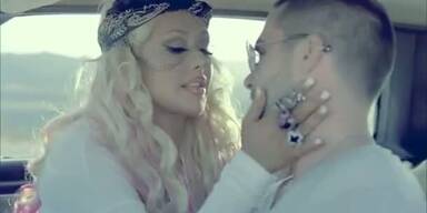 Christina Aguilera - "Your Body"