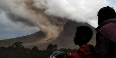 Vulkanausbruch: Tausende auf der Flucht