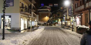 Cortina wird bei Nacht zur Geisterstadt