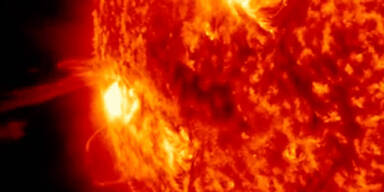 Riesiger Sonnensturm richtet Chaos auf Erde an