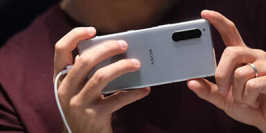 Sony sieht sich bei Smartphones auf Kurs
