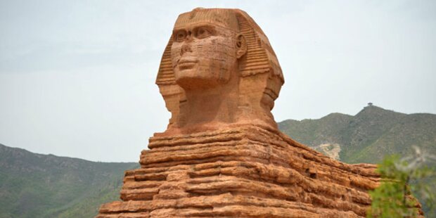 Chinesen bauen Sphinx von Gizeh nach