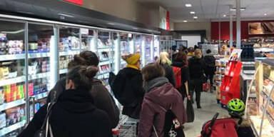 Supermarkt muss wegen Silvester-Ansturm zusperren