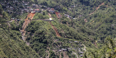 Mehr als 20 Tote und 60 Vermisste nach Erdrutsch
