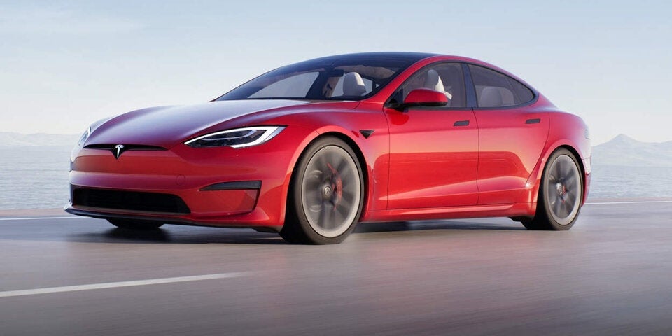 Model S/X: Bis zu 1.100 PS, 840 km Reichweite & KITT-Lenkrad