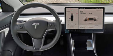 Tesla-Fahrer müssen jetzt für Internet-Zugang bezahlen