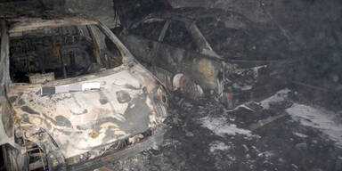 Autos gingen in Tiefgarage in Flammen auf