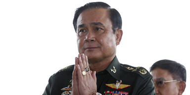 Thailand: Juntachef zum Premier gewählt