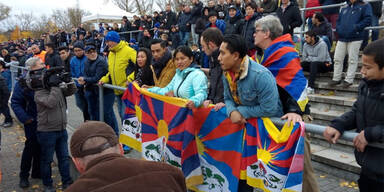 Wegen Tibet-Fahne: Spiel stand vor Abbruch