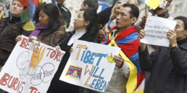 Tibeter demonstrieren gegen Staatschef