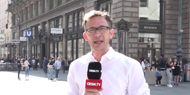 oe24.TV Reporter Thomas Herzog auf Maria-Hilfer-Straße