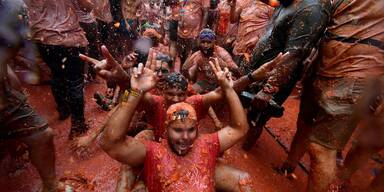 "La Tomatina"