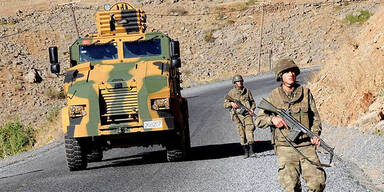 Türkische Soldaten auf dem Weg in den Nordirak