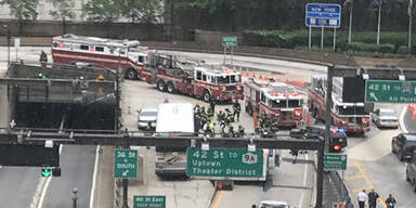 Bus-Crash in New Yorker Tunnel - Dutzende Verletzte
